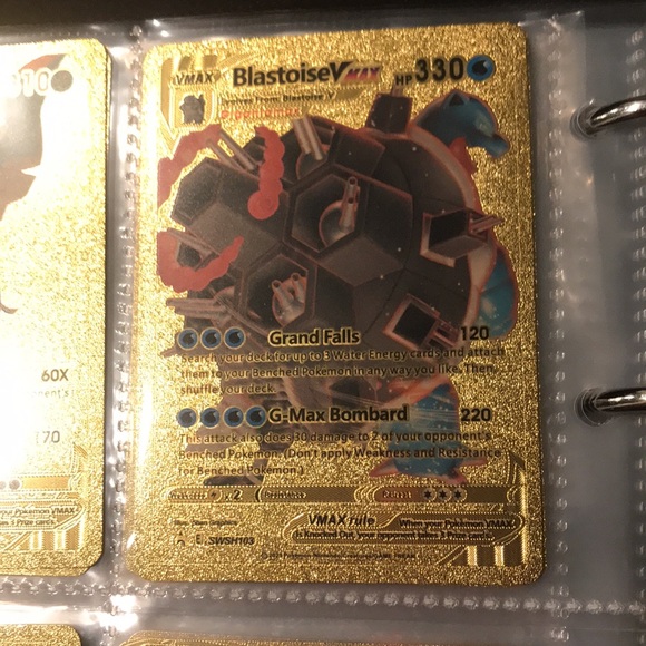 I am selling a gold foil blastoiseVMAX it is in great condition - Picture 2 of 2